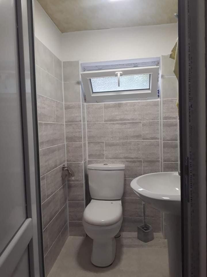 Lux-2-Or-1- Persons Irodion Evdoshvili Street #15 Kutaisi Exterior foto